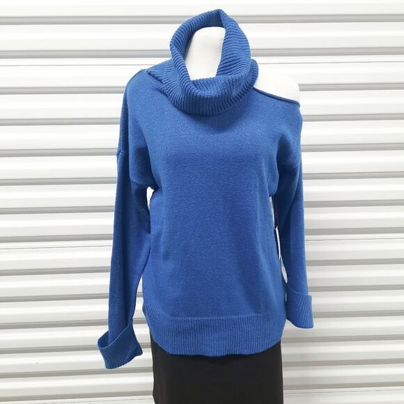 1.State Sweater Women's Medium Blue Turtleneck Cold Shoulder Pullover Cozy Top - Picture 2 of 9
